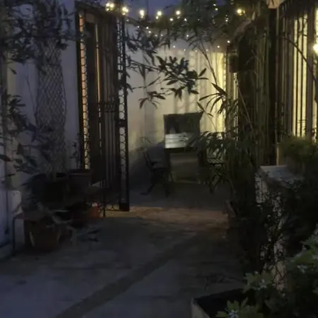 ゲストハウス A Montmartre Atelier Architecte 3*